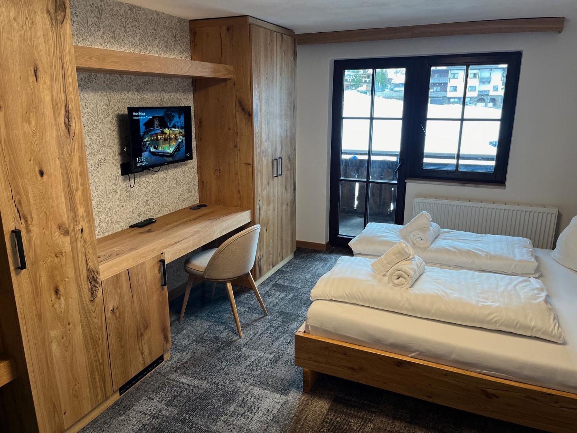 Tieflehner Hof Pitztalhaus Hotel Sankt Leonhard im Pitztal Exteriör bild