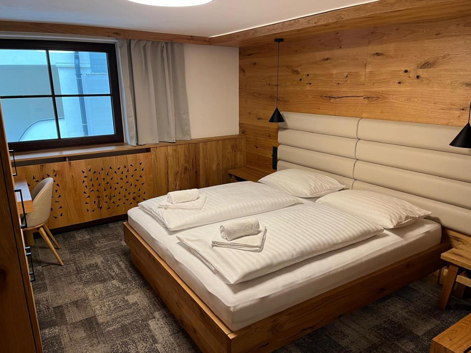 Tieflehner Hof Pitztalhaus Hotel Sankt Leonhard im Pitztal Exteriör bild