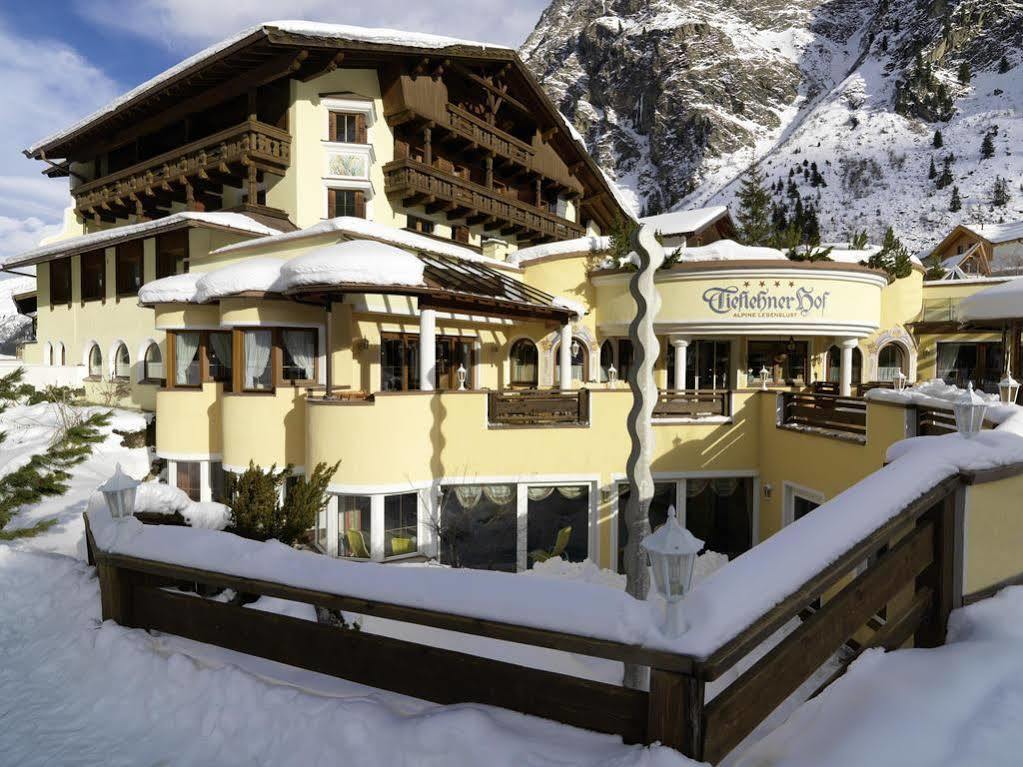 Tieflehner Hof Pitztalhaus Hotel Sankt Leonhard im Pitztal Exteriör bild