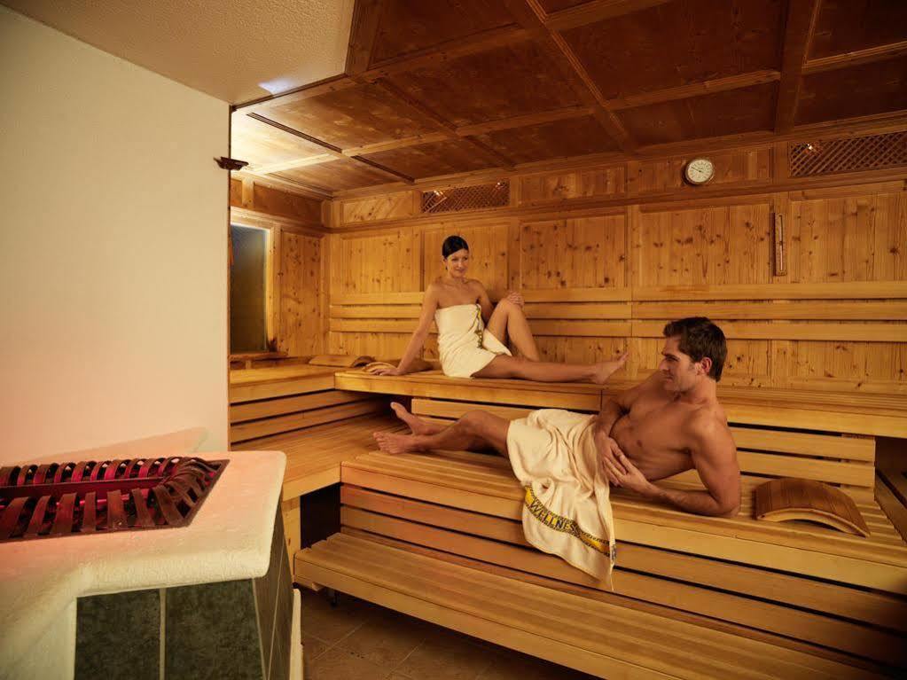 Tieflehner Hof Pitztalhaus Hotel Sankt Leonhard im Pitztal Exteriör bild